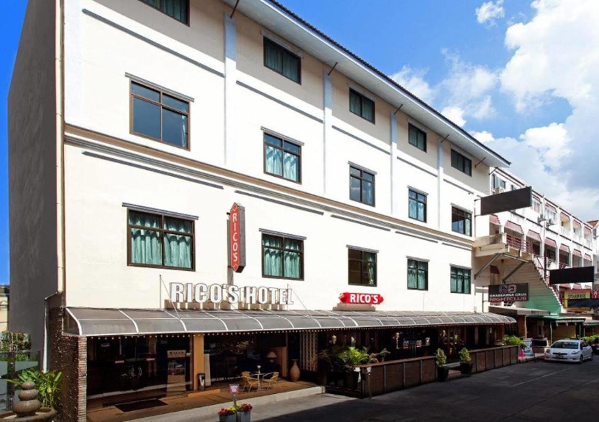 Bangla Star Hotel Phuket Exterior foto